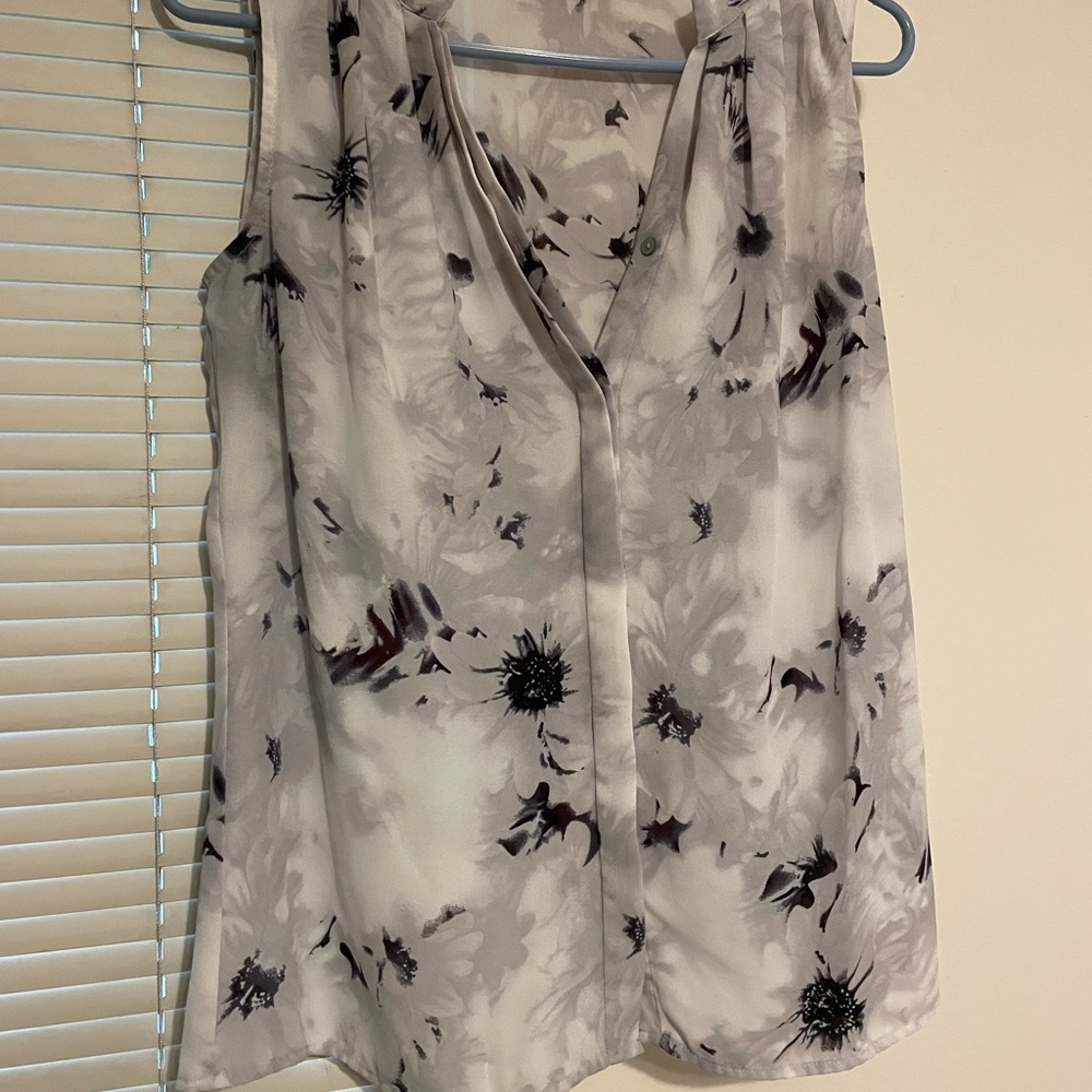 Grey Daisy Print Tank